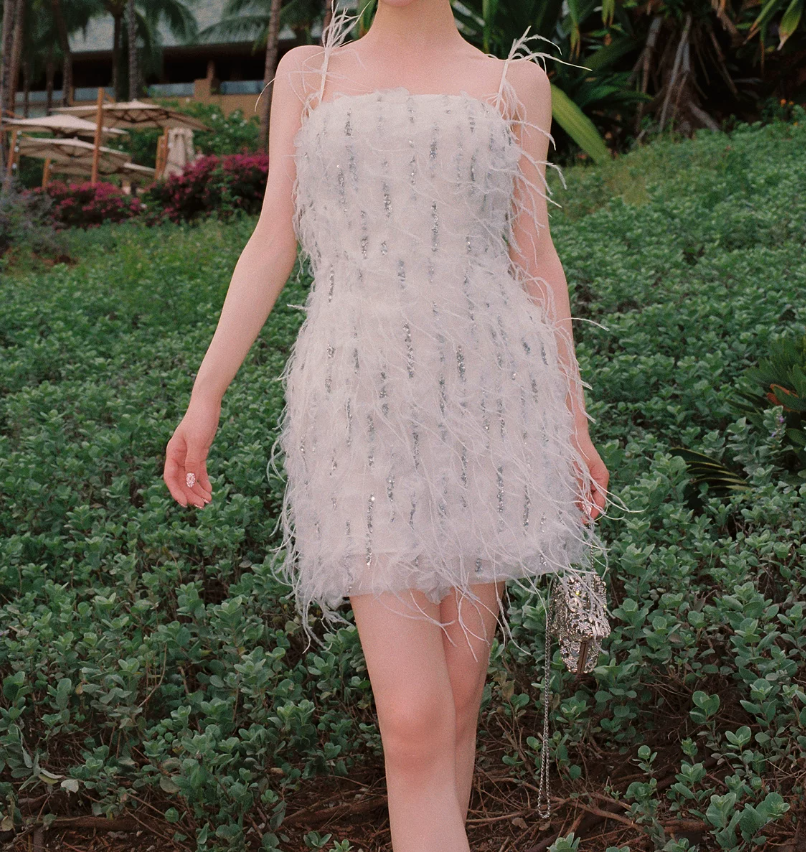 Sexy Spaghetti Straps White Homecoming Dress Sequins Feather Sheath Party Dress C9091
