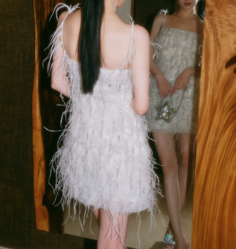 Sexy Spaghetti Straps White Homecoming Dress Sequins Feather Sheath Party Dress C9091