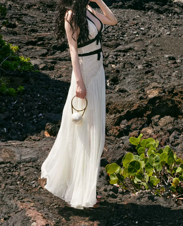 Enchanting Halter Neck Prom Dress Ivory Backless A-Line Evening Dress C9099