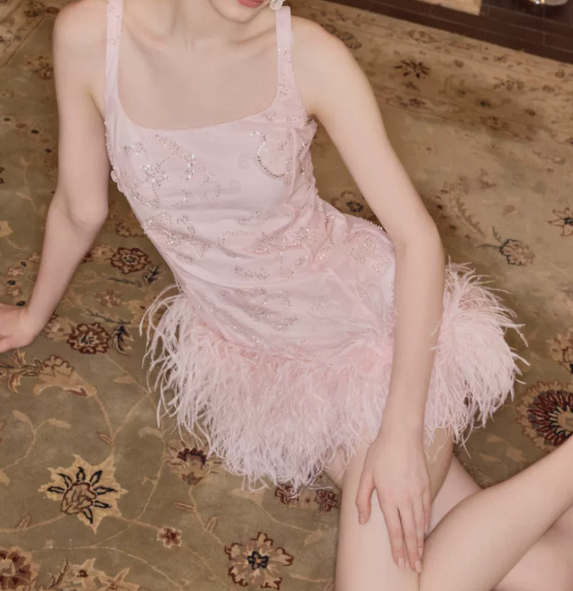 Sweet Spaghetti Straps Pink Homecoming Dress Sequins Feather Sheath Party Dress C9123