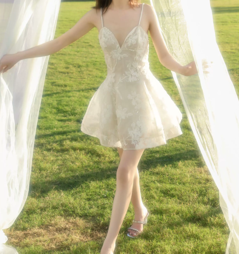 Mini robe de soirée en satin, sans bretelles, sans manches, ligne a, simple, C899