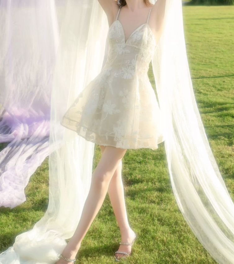 Mini robe de soirée en satin, sans bretelles, sans manches, ligne a, simple, C899