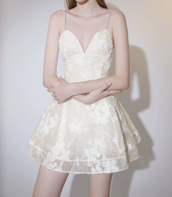 Mini robe de soirée en satin, sans bretelles, sans manches, ligne a, simple, C899