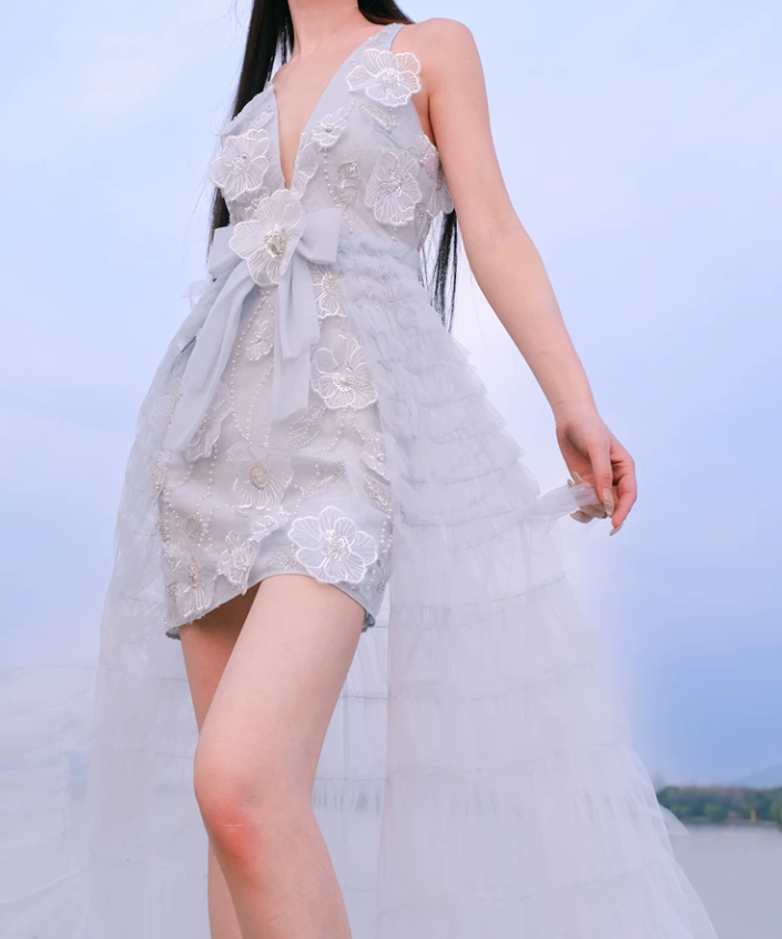 Mini robe de soirée en satin, sans bretelles, sans manches, ligne a, simple, C899