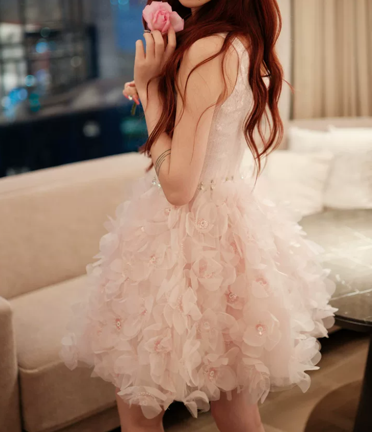 Mini robe de soirée en satin, sans bretelles, sans manches, ligne a, simple, C899