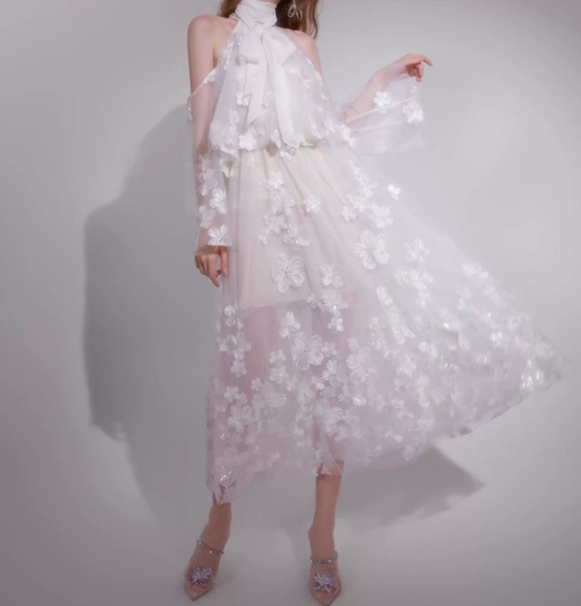 Glam Halter Neck White Prom Dress Long Sleeve Appliques A-Line Evening Dress C9158