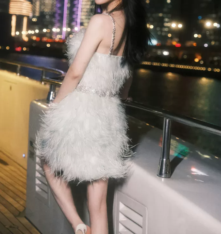 Mini robe de soirée en satin, sans bretelles, sans manches, ligne a, simple, C899
