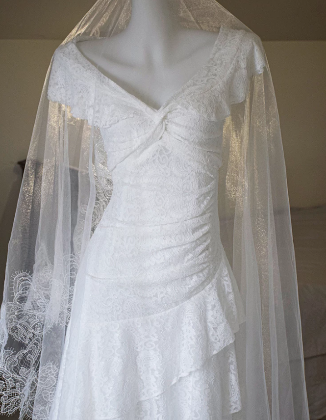Unique V Neck Wedding Dresses Tiered Lace A-Line Bridal Dress C9194