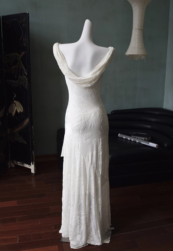 Superbe robe de mariée sirène bustier en satin et tulle, longue et en dentelle, C4563