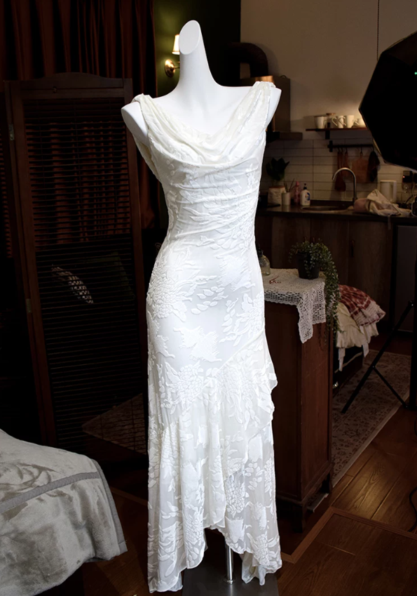 Superbe robe de mariée sirène bustier en satin et tulle, longue et en dentelle, C4563