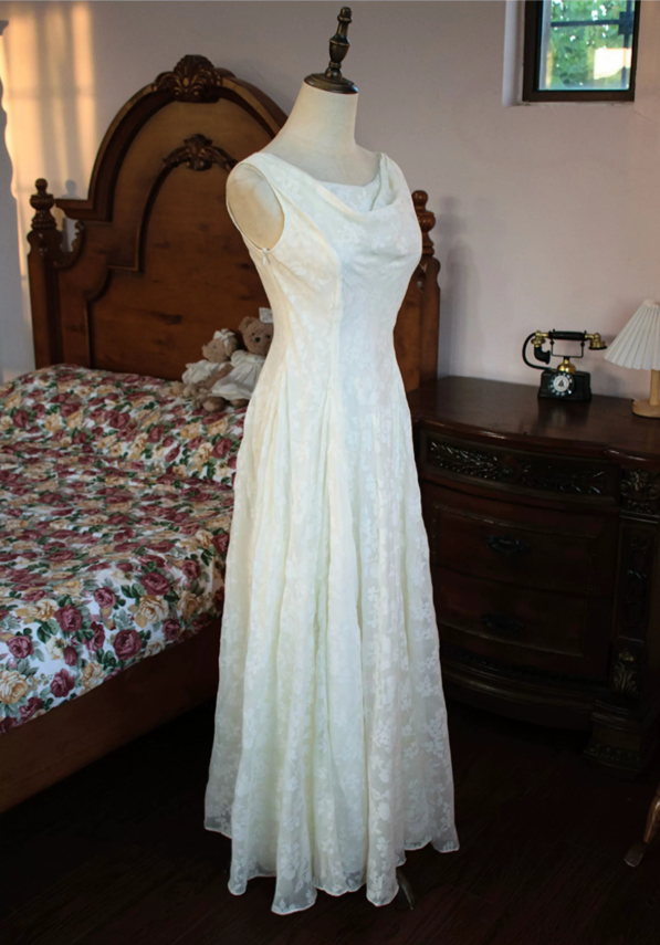 Superbe robe de mariée sirène bustier en satin et tulle, longue et en dentelle, C4563