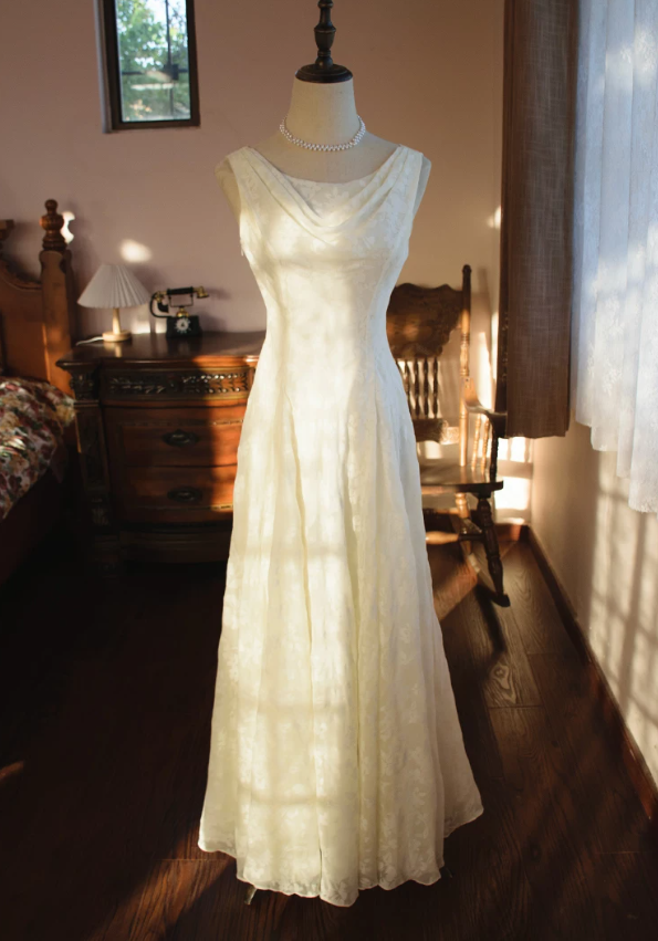Superbe robe de mariée sirène bustier en satin et tulle, longue et en dentelle, C4563