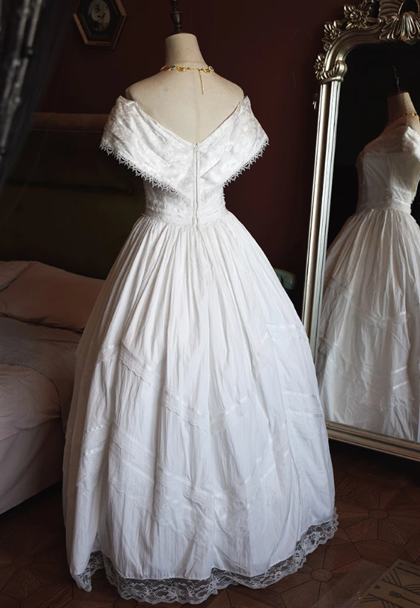 Ornate Off-Shoulder Wedding Dresses Lace A-Line Bridal Dress C9209