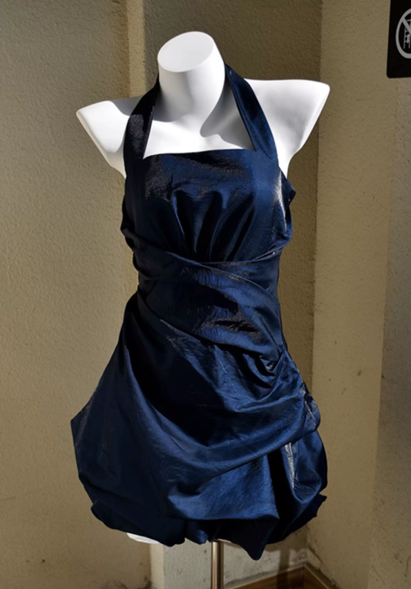 Sleek Halter Neck Homecoming Dress Satin Ruched A-Line Party Dress C9217