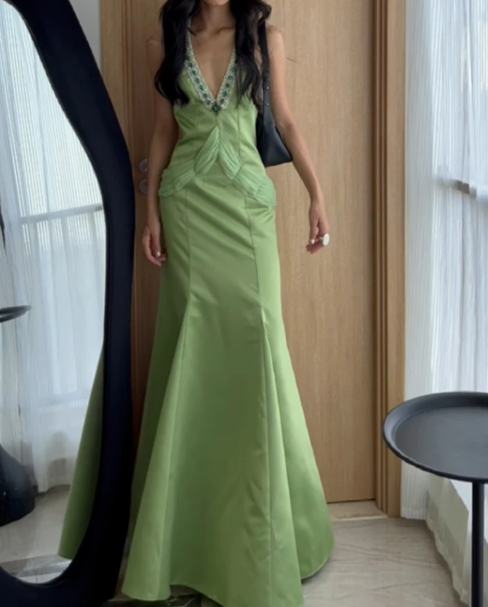 Ornate Halter Neck Green Prom Dress Beading Mermaid Evening Dress C9225