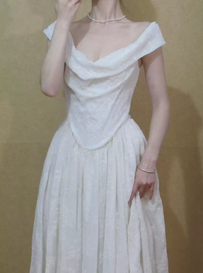 Superbe robe de mariée sirène bustier en satin et tulle, longue et en dentelle, C4563
