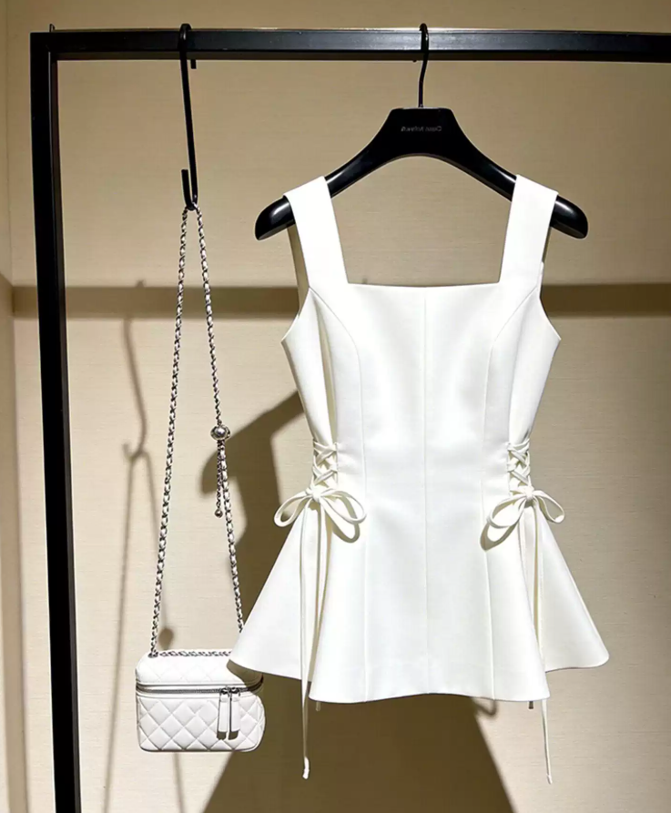 Mini robe de soirée en satin, sans bretelles, sans manches, ligne a, simple, C899