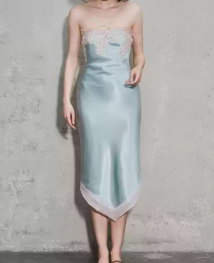 Romantic Strapless Prom Dress Appliques Sheath Evening Dress C9272