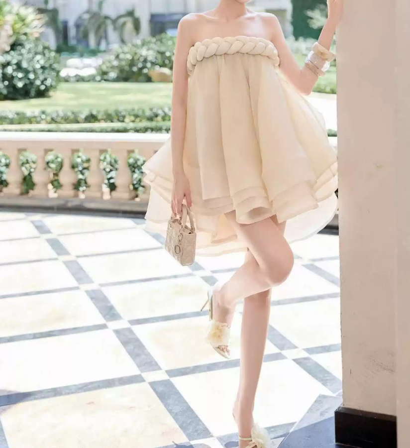 Mini robe de soirée en satin, sans bretelles, sans manches, ligne a, simple, C899
