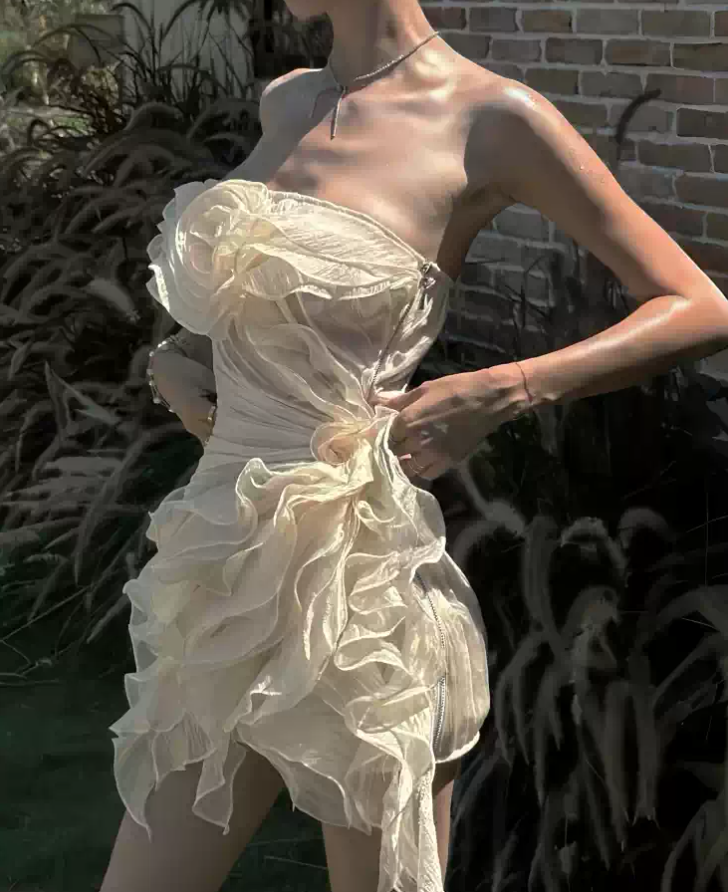 Mini robe de soirée en satin, sans bretelles, sans manches, ligne a, simple, C899