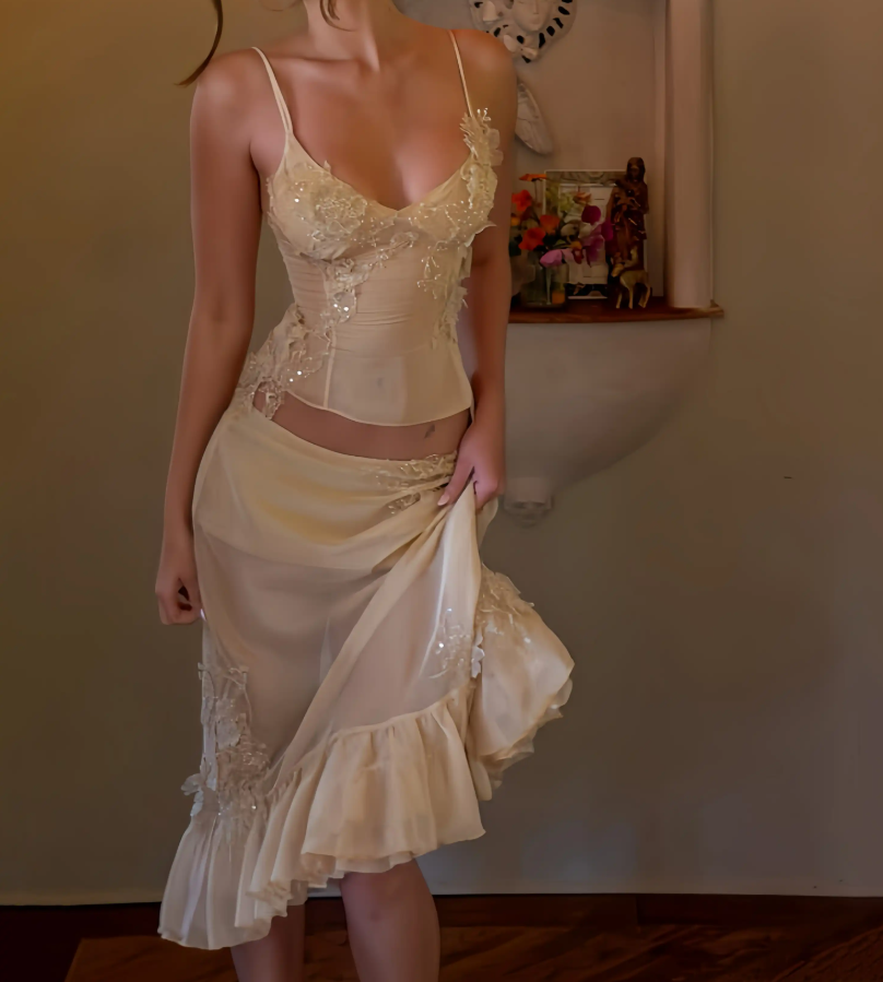 Adorable Spaghetti Straps Yellow Homecoming Dress Appliques Sequins A-Line Party Dress C9314