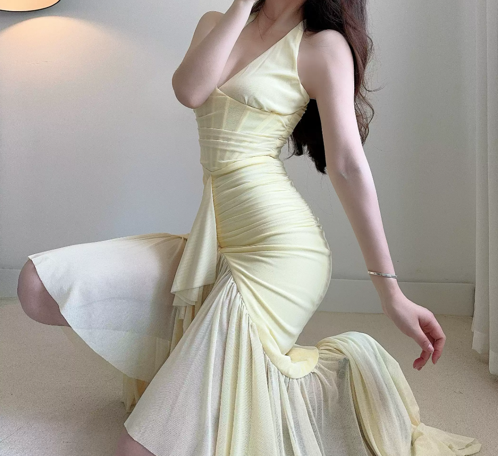 Fascinating Halter Neck Prom Dress Ruffled Mermaid Evening Dress C9329