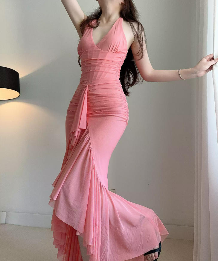Fascinating Halter Neck Prom Dress Ruffled Mermaid Evening Dress C9329