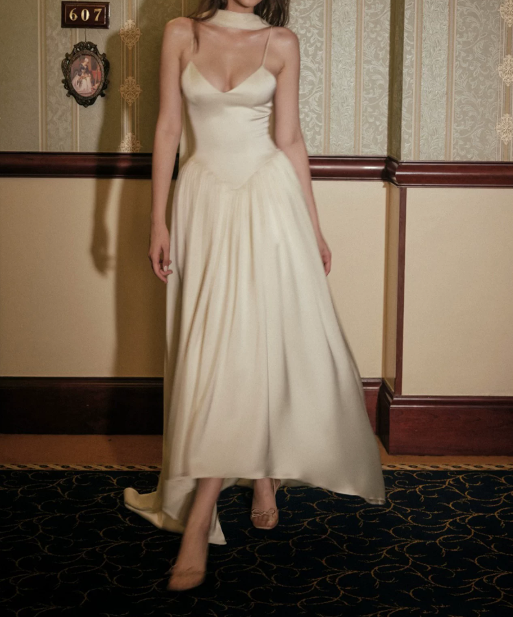Superbe robe de mariée sirène bustier en satin et tulle, longue et en dentelle, C4563