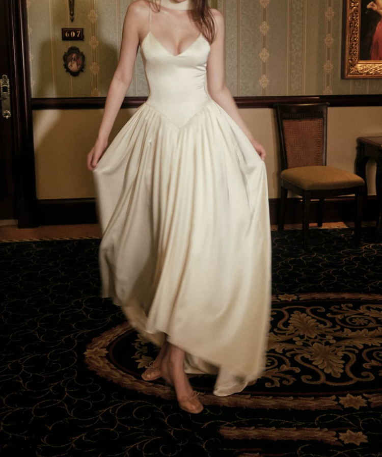 Superbe robe de mariée sirène bustier en satin et tulle, longue et en dentelle, C4563