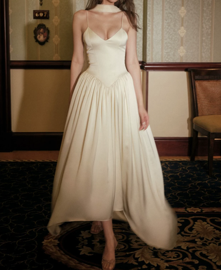 Superbe robe de mariée sirène bustier en satin et tulle, longue et en dentelle, C4563