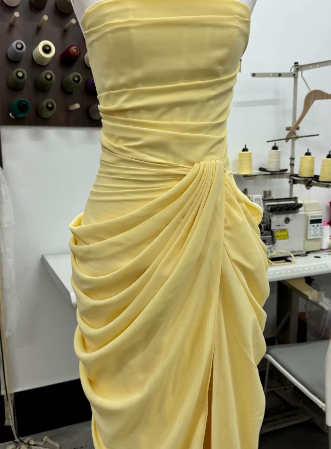 Robe de bal de princesse bustier à volants en satin long, robe de soirée C8117
