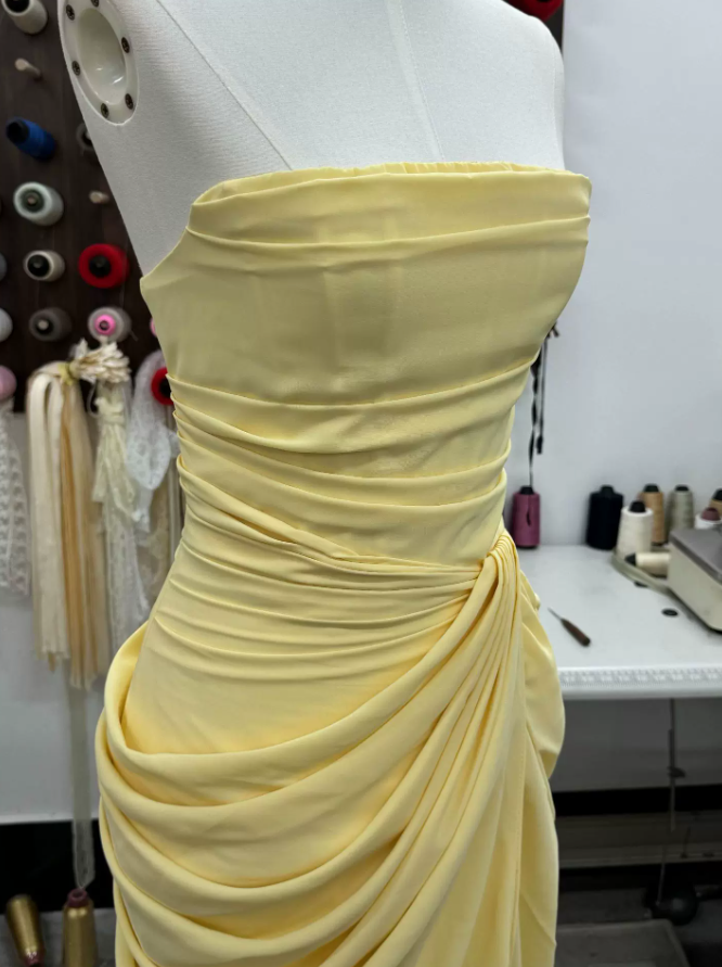 Robe de bal de princesse bustier à volants en satin long, robe de soirée C8117