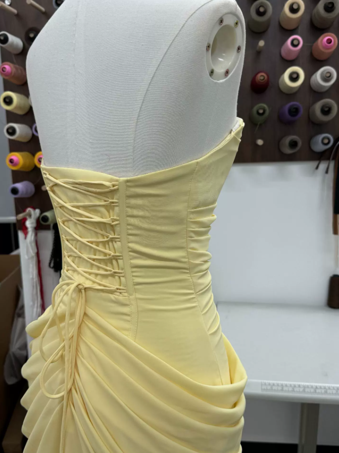 Robe de bal de princesse bustier à volants en satin long, robe de soirée C8117