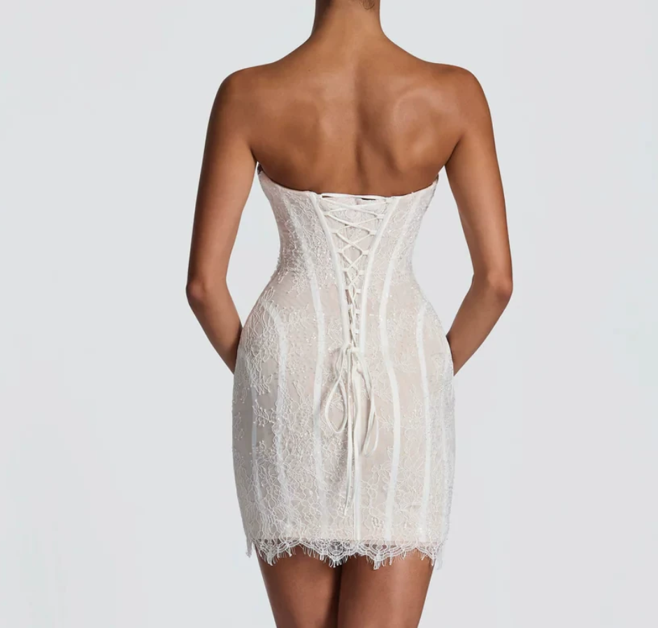 Mini robe de soirée en satin, sans bretelles, sans manches, ligne a, simple, C899