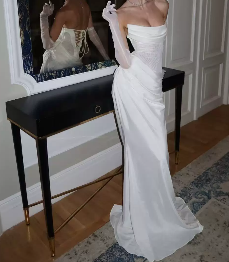 Superbe robe de mariée sirène bustier en satin et tulle, longue et en dentelle, C4563