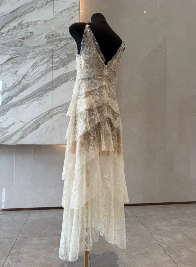 Robe de bal de princesse bustier à volants en satin long, robe de soirée C8117