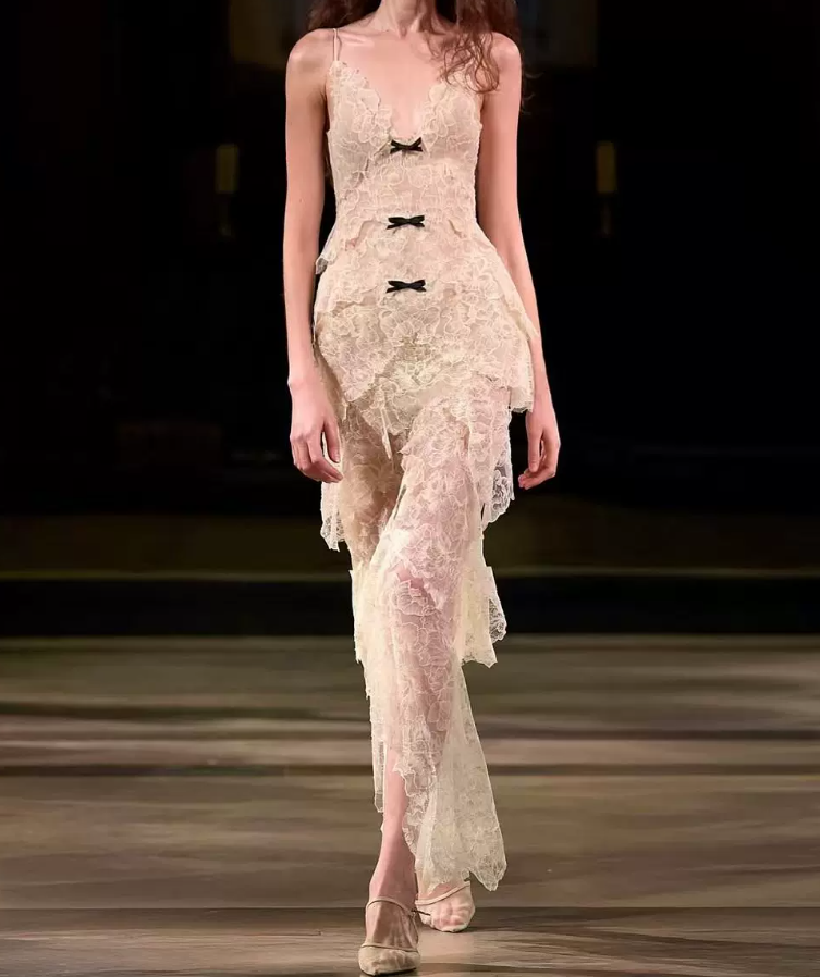 Robe de bal de princesse bustier à volants en satin long, robe de soirée C8117