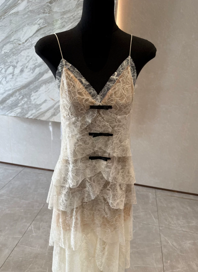 Robe de bal de princesse bustier à volants en satin long, robe de soirée C8117