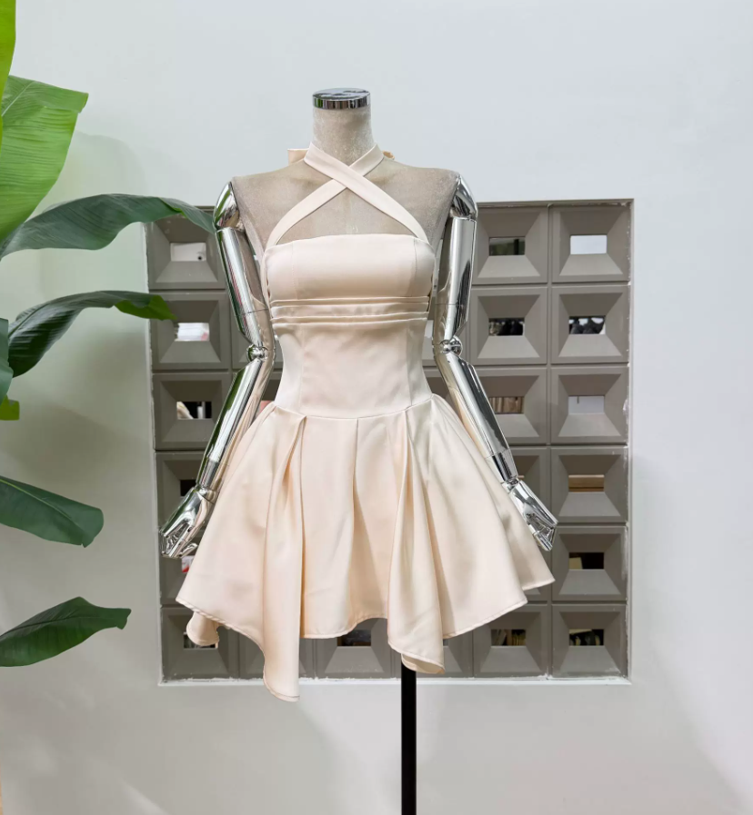 Graceful Halter Neck Homecoming Dress Satin A-Line Party Dress C9381
