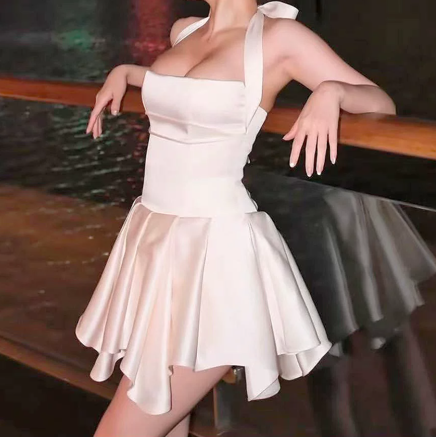 Graceful Halter Neck Homecoming Dress Satin A-Line Party Dress C9381