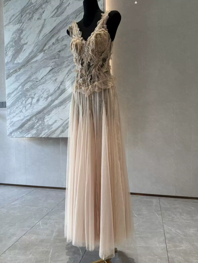 Charming V Neck Prom Dress Sequins Tulle A-Line Evening Dress C9385