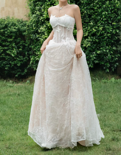 Romantic Strapless Wedding Dresses Appliques Lace A-Line Bridal Dress C9390