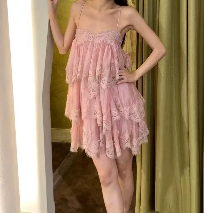 Fascinating Spaghetti Strap Homecoming Dress Lace Tiered A-Line Party Dress C9413
