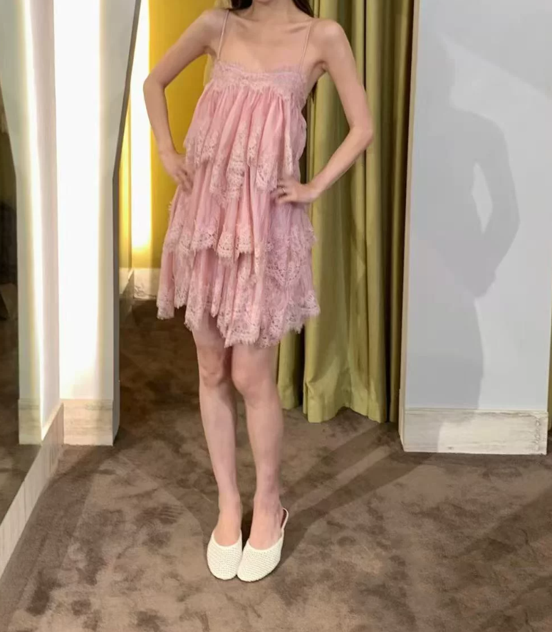 Fascinating Spaghetti Strap Homecoming Dress Lace Tiered A-Line Party Dress C9413
