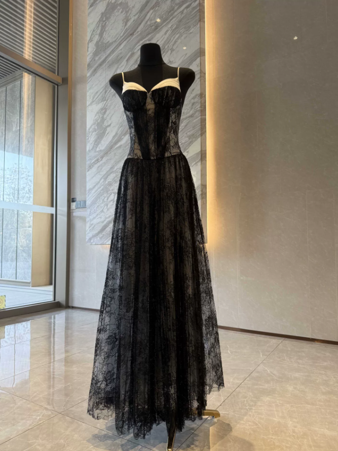 Robe de bal de princesse bustier à volants en satin long, robe de soirée C8117