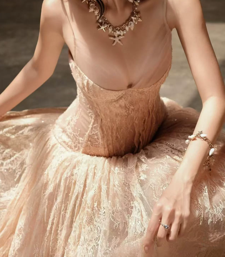 Robe de bal de princesse bustier à volants en satin long, robe de soirée C8117