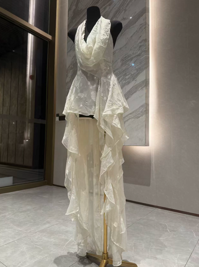 Mini robe de soirée en satin, sans bretelles, sans manches, ligne a, simple, C899