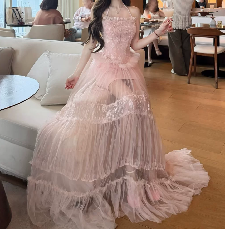 Alluring Halter Neck Prom Dress Lace A-Line Evening Dress C9432