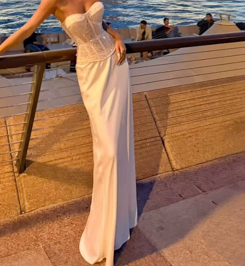Robe de bal de princesse bustier à volants en satin long, robe de soirée C8117