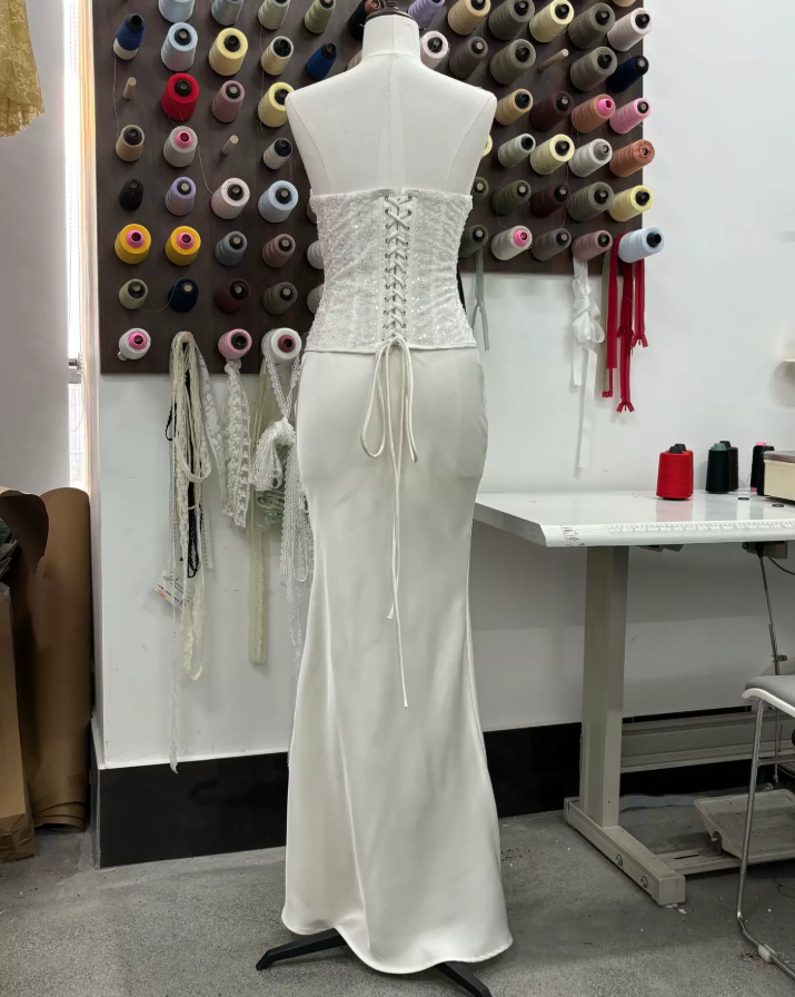 Robe de bal de princesse bustier à volants en satin long, robe de soirée C8117